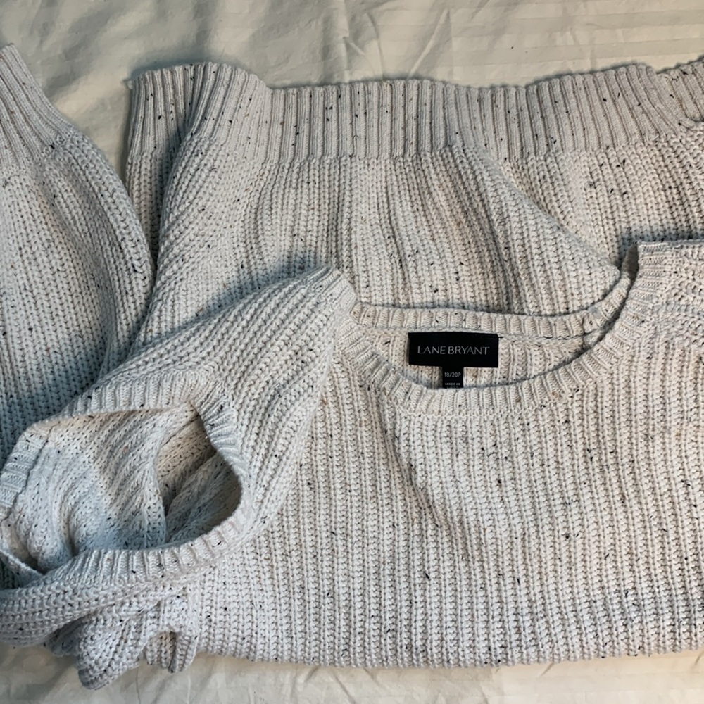 Lane Bryant 18/20 Plus ladies cream sweater. Cold shoulder.